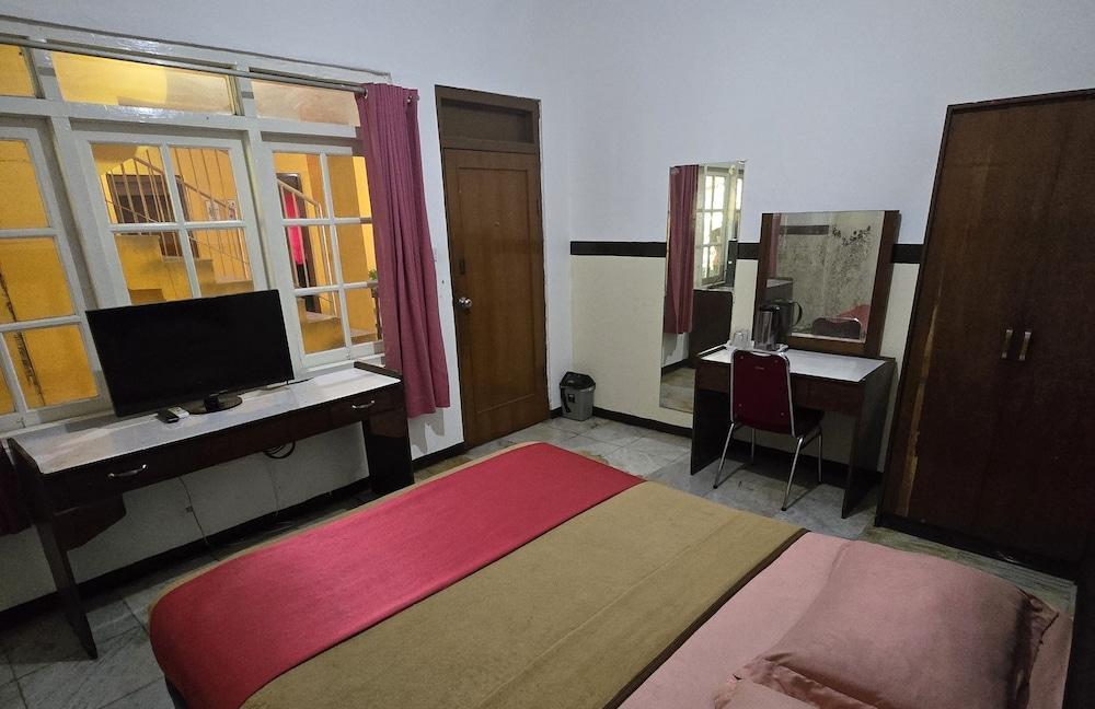 Hotel Tugu Asri Room Type - Standard Double Room