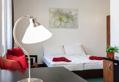 Masarykova Kolej Room Type - Triple Room with Private Bathroom
