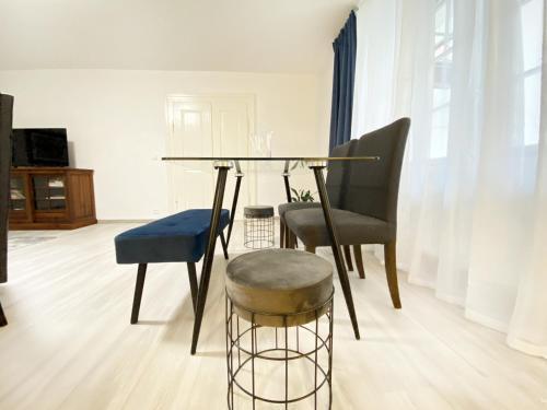 Fano Apartments Old Town Prague - Tap to explore photos