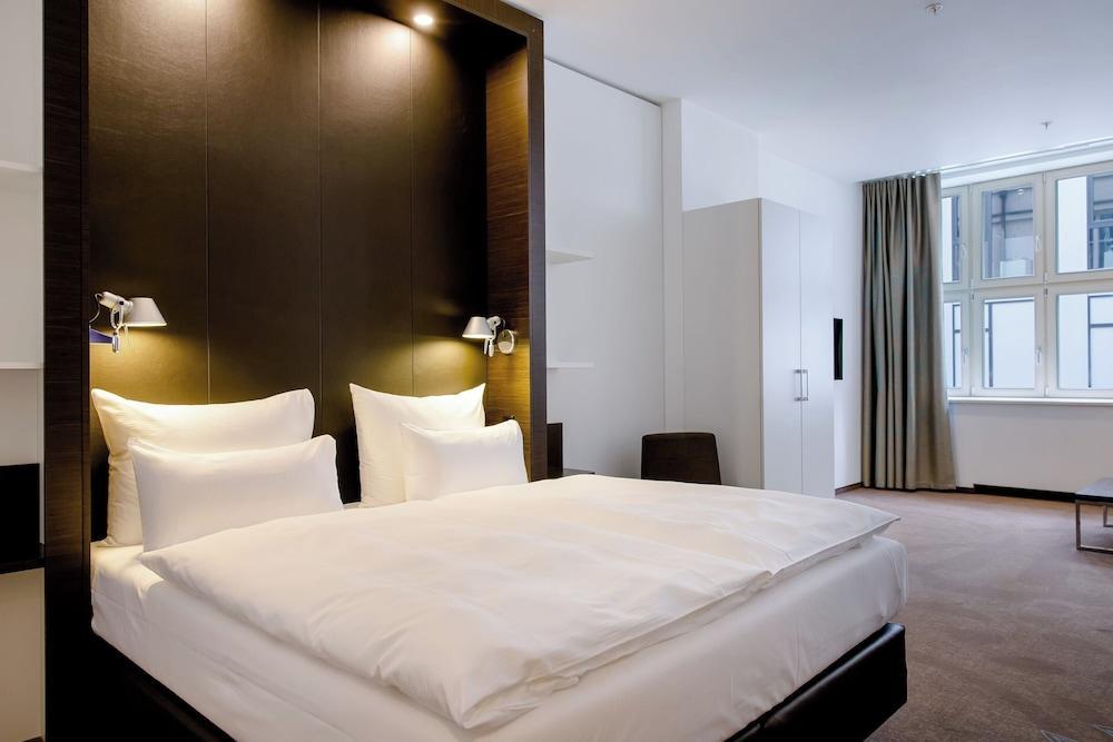 Motel One Prague - Florentinum - Tap to explore photos