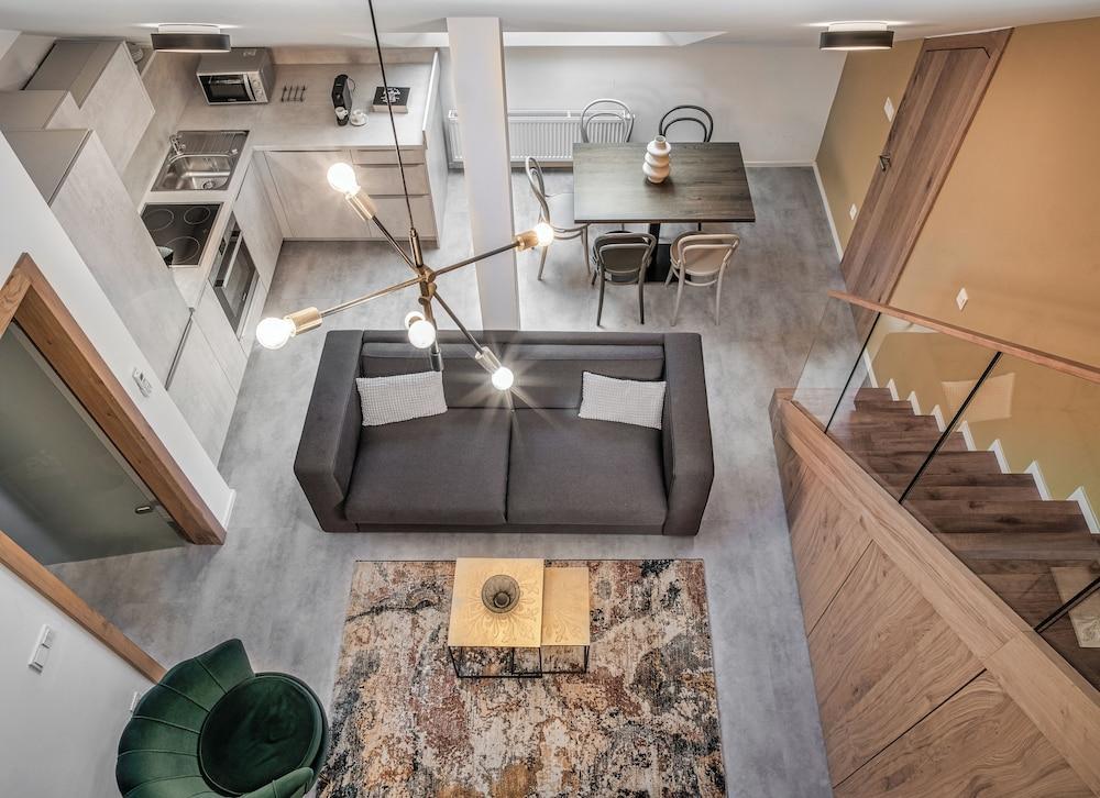 VN48 Suites by Adrez Living Room Type - Duplex, 3 Bedrooms VN48 Suites by Adrez Living Room Type - Duplex, 3 Bedrooms