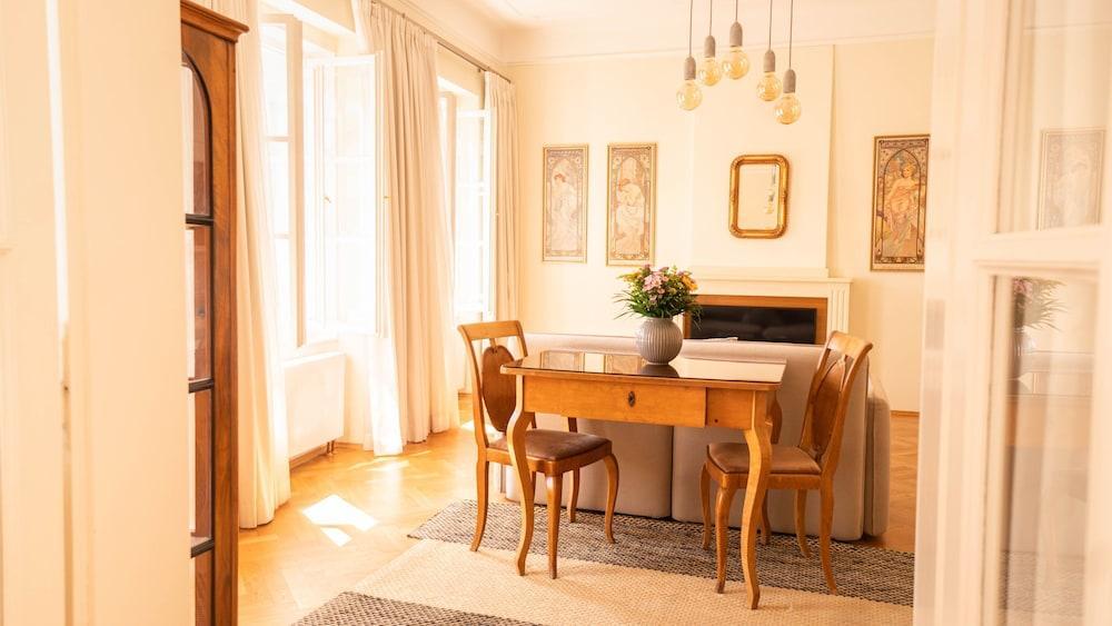 Residence Dvorak Room Type - Charles Bridge Suite
