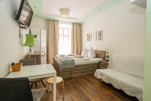 Ruterra Apartment Cimburkova - Tap to explore photos