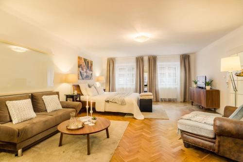 Royal Route Residence Room Type - Superior Apartment Royal Route Residence Room Type - Superior Apartment