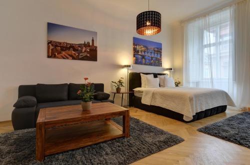 Royal Route Residence Room Type - Superior Apartment
