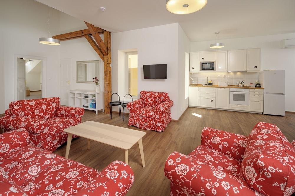 Unesco Prague Apartments Room Type - Deluxe Apartment, City View (55)