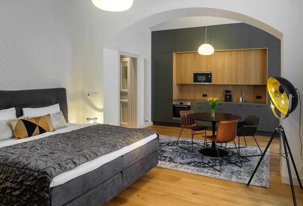 MN6 Luxury Suites by Adrez Living Room Type - Deluxe Studio