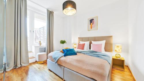 Residence Rybna 9- Old Town Room Type - Two-Bedroom Apartment with Terrace Residence Rybna 9- Old Town Room Type - Two-Bedroom Apartment with Terrace