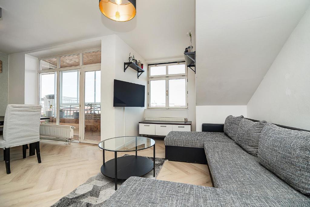 Big 4-bedroom flat, terrace with great Vítkov view - Tap to explore photos