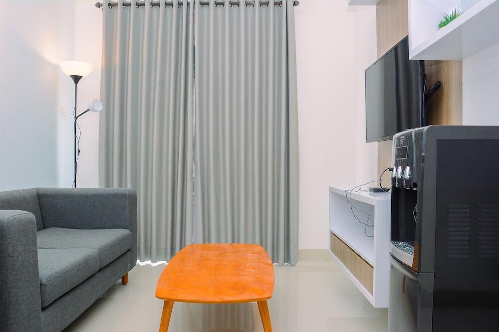 Warm And Cozy 2Br Signature Park Grande Apartment - Tap to explore photos