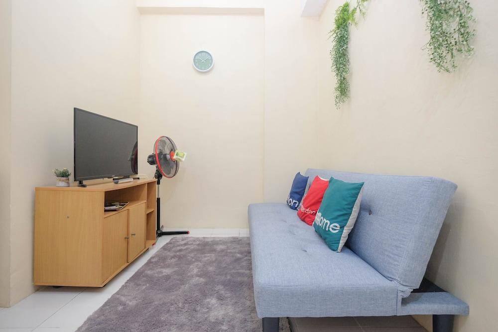 Nice and Comfy 1BR Apartment at MT Haryono Residence - Tap to explore photos