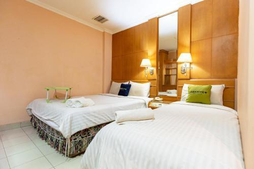 Urbanview Hotel P Residence Asemka