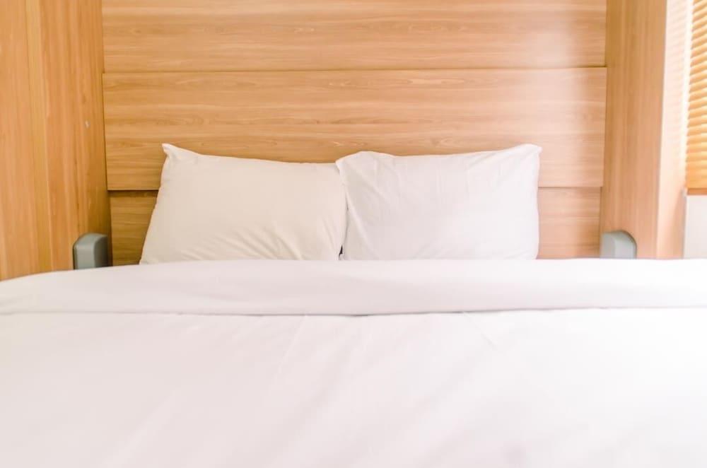 Elegant And Tidy 2Br Green Pramuka City Apartment Near Mall