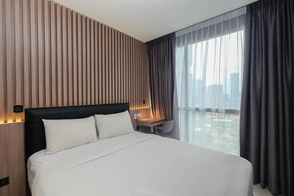 Elegant And Comfort 1Br At Ciputra World 2 Apartment - Tap to explore photos