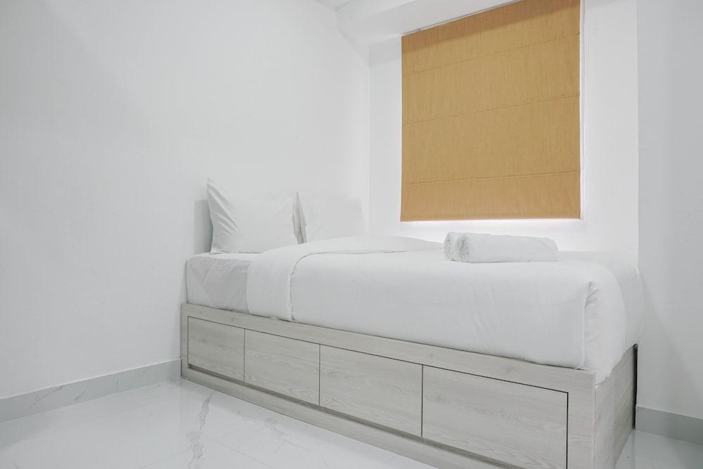 Comfort Studio at Menteng Square Apartment - Tap to explore photos