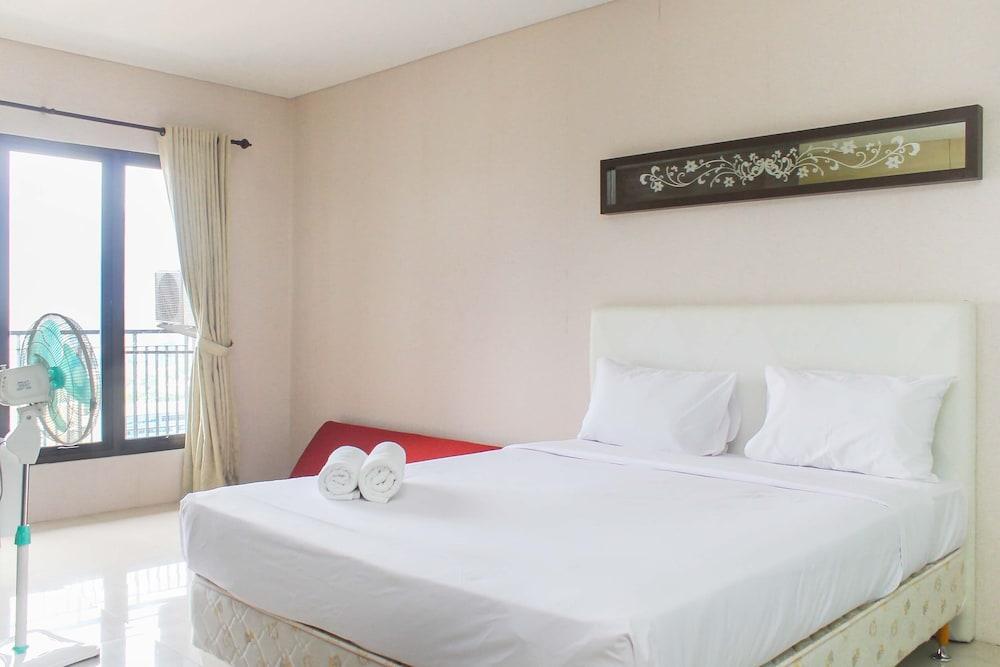 Elegant And Nice Studio At Tamansari Semanggi Apartment Room Type - Room