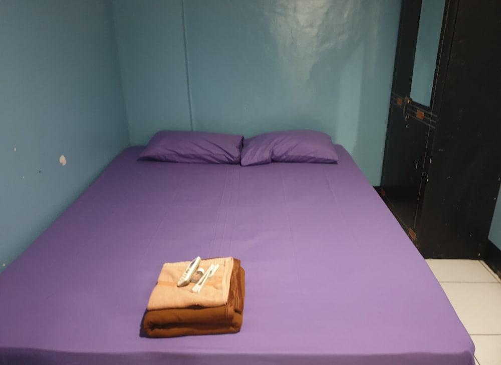 Lautze Residence Room Type - Standard Room