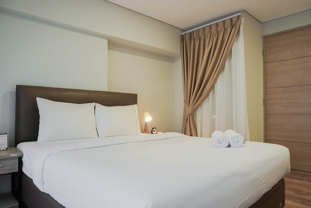 Modern 2BR Apartment at Maqna Residence
