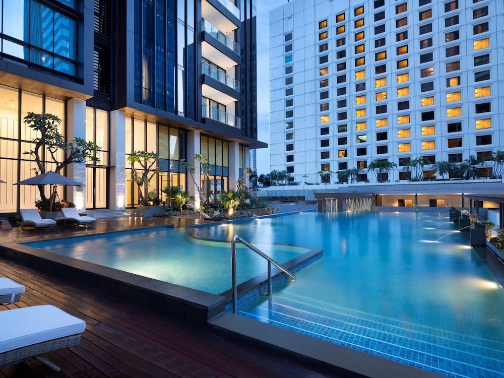 Mangkuluhur ARTOTEL SUITES - Tap to explore photos