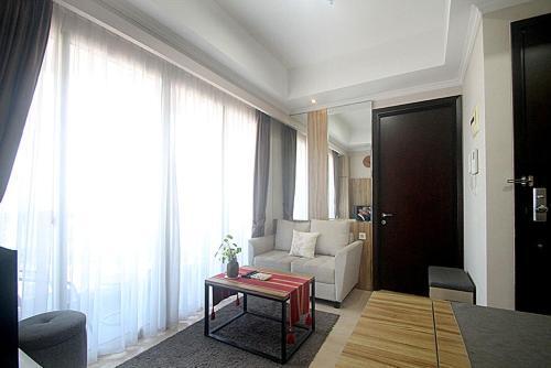 Apartemen Menteng Park by Aparian - Tap to explore photos