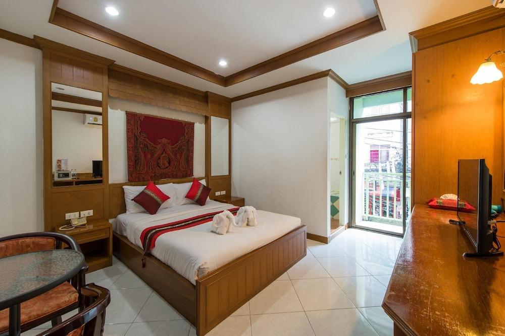 Magnific Patong Room Type - Standard Double Room