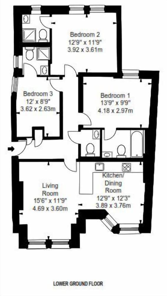 Luxury Three Bedroom - Flat 132 Lower Ground Floor - Tap to explore photos