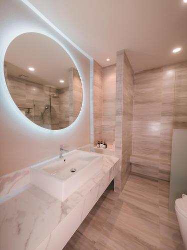 56 Hotel Room Type - Standard Studio
