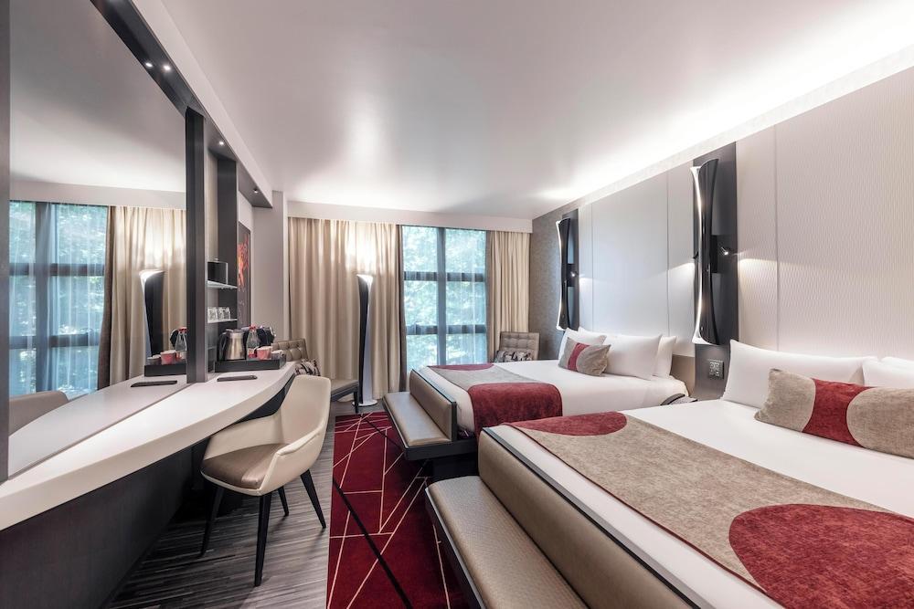 Disney Hotel New York - The Art of Marvel - Tap to explore photos