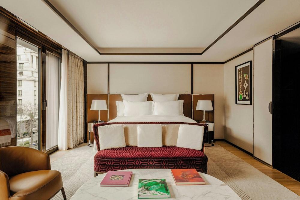 Bvlgari Hotel Paris Room Type - Junior Suite, City View