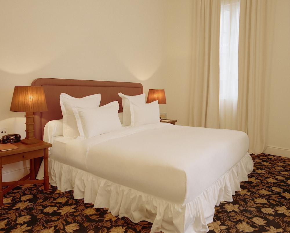 Hôtel Château Voltaire Room Type - Junior Suite