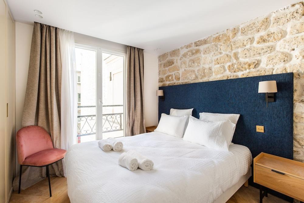 Aparthotel Quartier Libre Saint Georges Room Type - Deluxe Apartment, 1 Queen Bed with Sofa bed, Balcony, City View