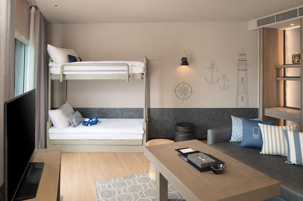 Cross Pattaya Pratamnak Room Type - Family Room