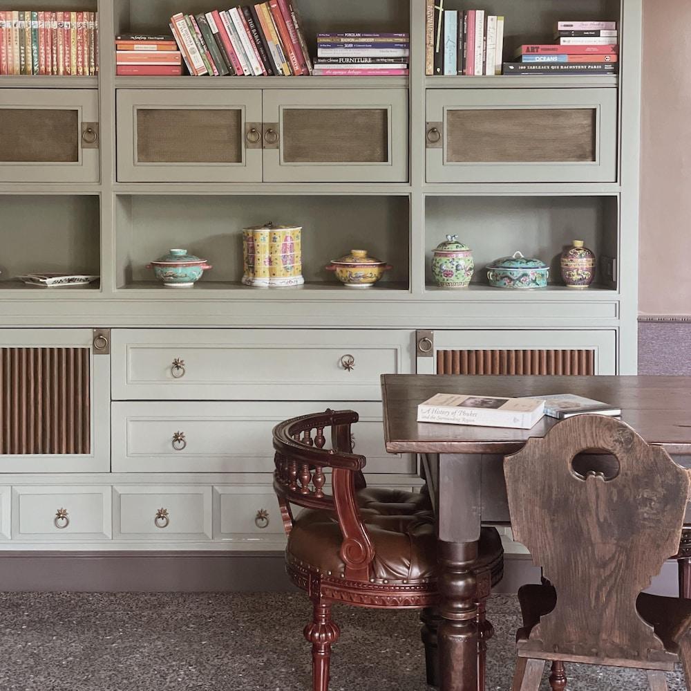 هوتل فيرديجريس