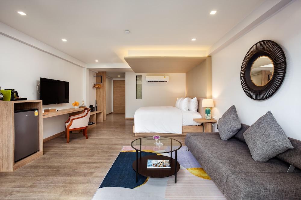 Anona Beachfront Phuket Resort Room Type - Veranda Room