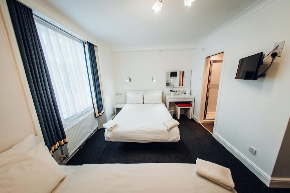 Meridiana Room Type - Quadruple Room, Ensuite