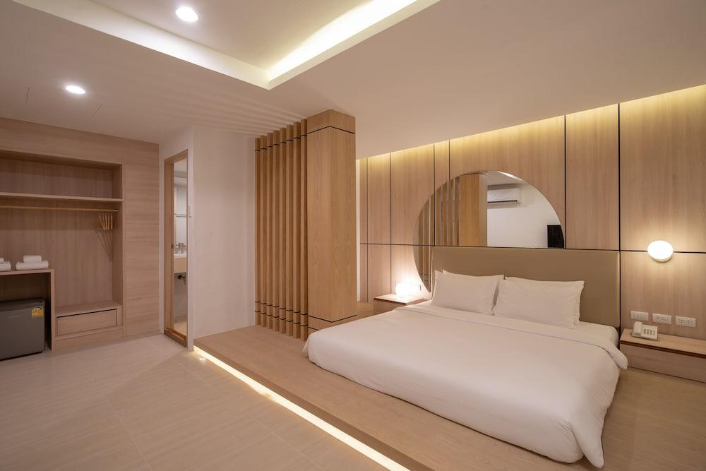 Bedline Hotel Room Type - Studio Double Room - No Window