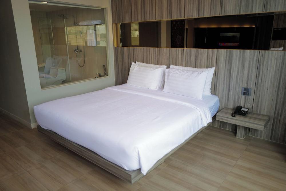 Hermann Hotel Pattaya Room Type - Urban Executive Suite
