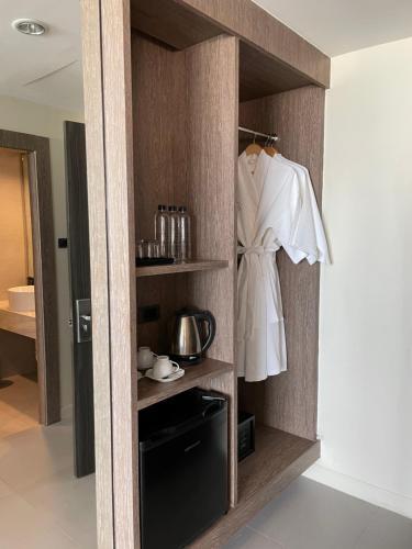 Hermann Hotel Pattaya Room Type - Superior Triple Room with Sea View Hermann Hotel Pattaya Room Type - Superior Triple Room with Sea View