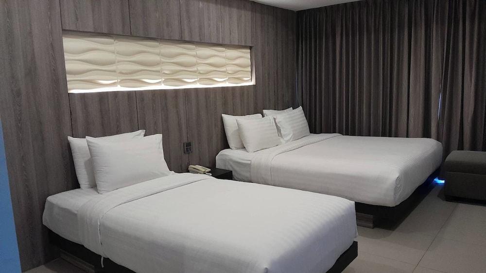 Hermann Hotel Pattaya Room Type - Urban Triple Room