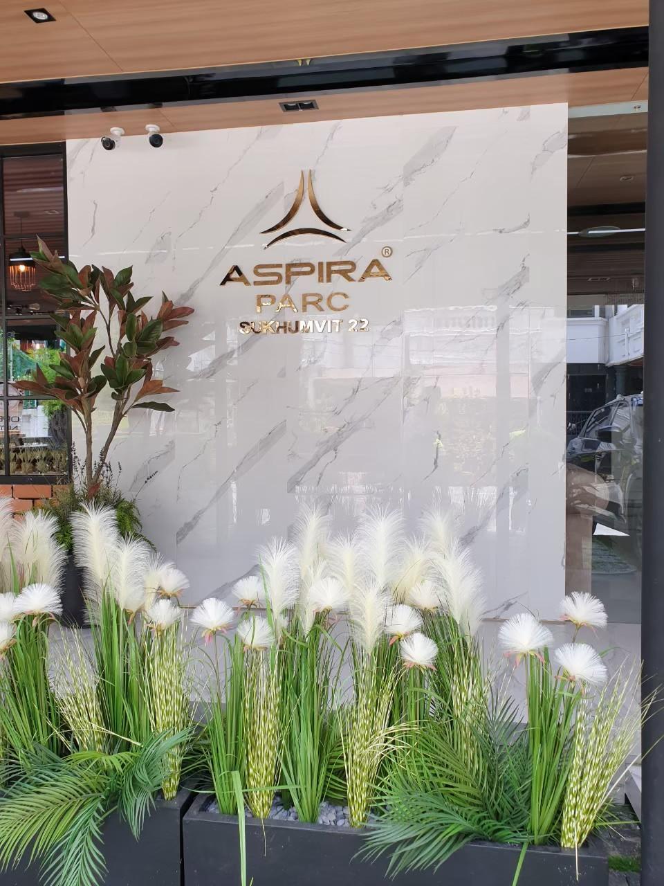 Aspira Parc Sukhumvit 22 - Tap to explore photos