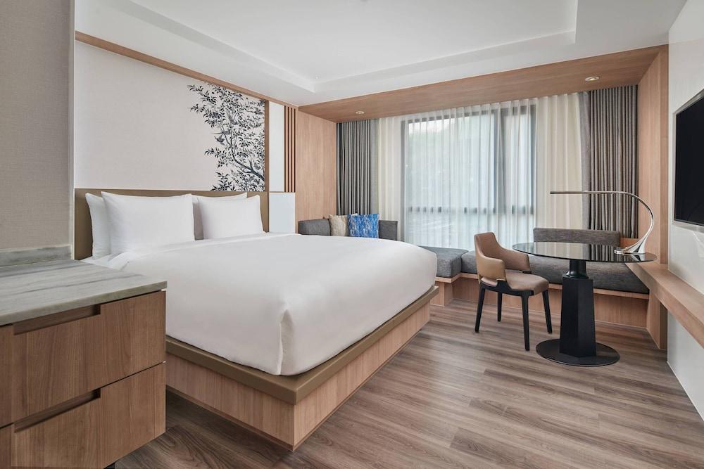 Courtyard by Marriott North Pattaya Room Type - Superior King