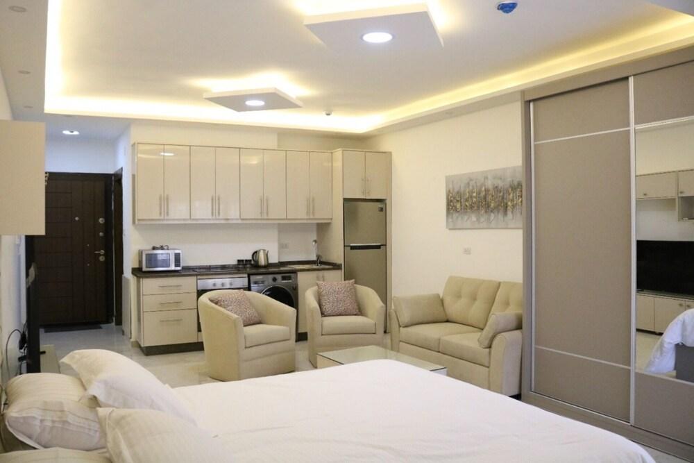 Amazing one Bedroom Apartment in Amman, Elwebdah 5 Room Type - Apartment
