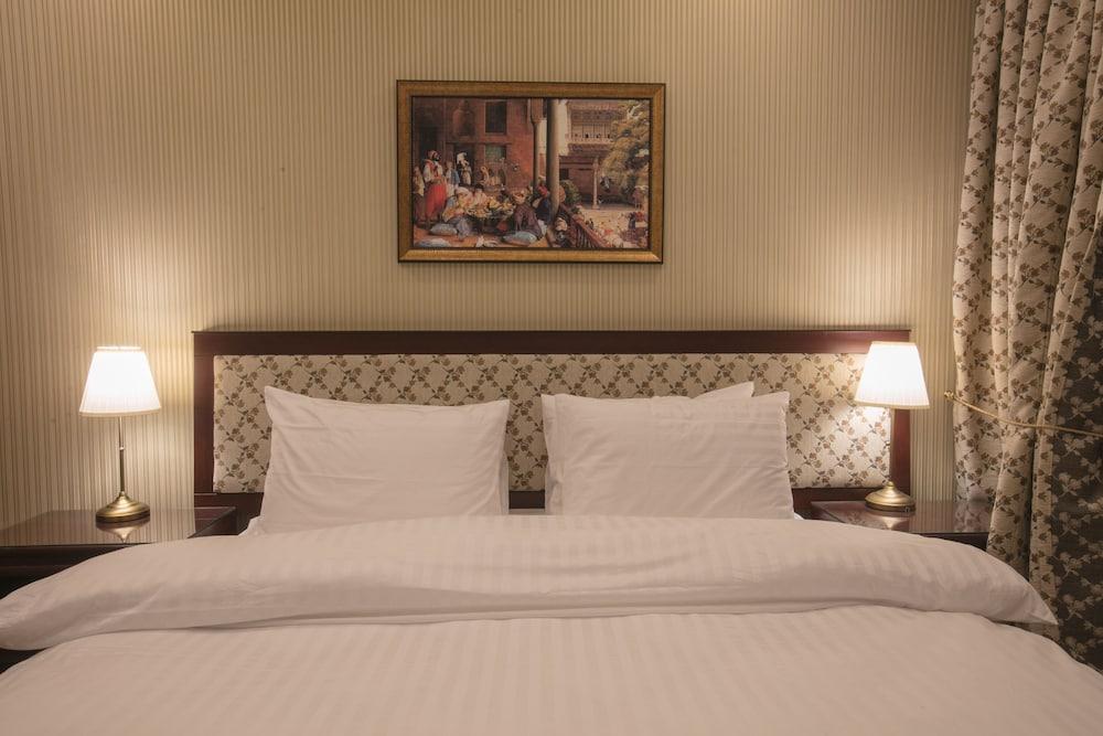 Strand Hotel Room Type - Classic Room
