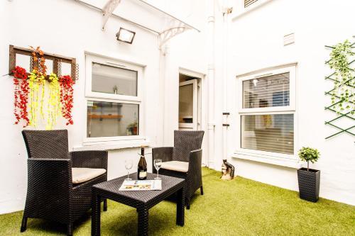 Notting Hill Residences Room Type - Superior Apartment Notting Hill Residences Room Type - Superior Apartment