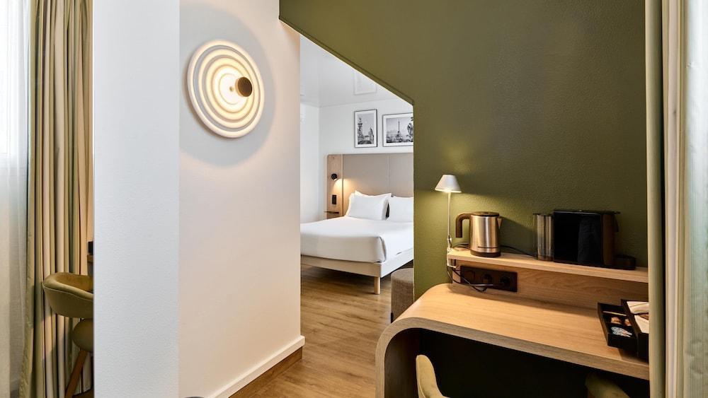 Campanile PRIME - Paris 14 Maine Montparnasse Room Type - Room, 1 Double Bed (Prestige)