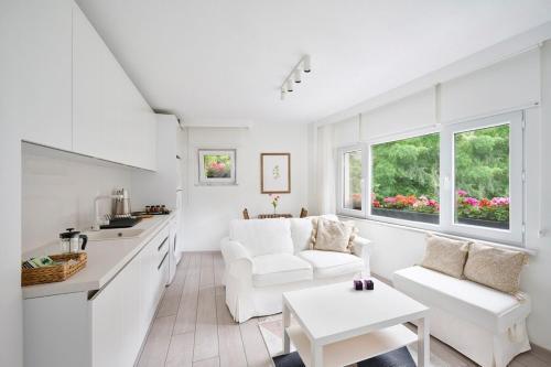 Bright Modern new 1bed1bath Hidden Gem Bebek! #78 - Tap to explore photos
