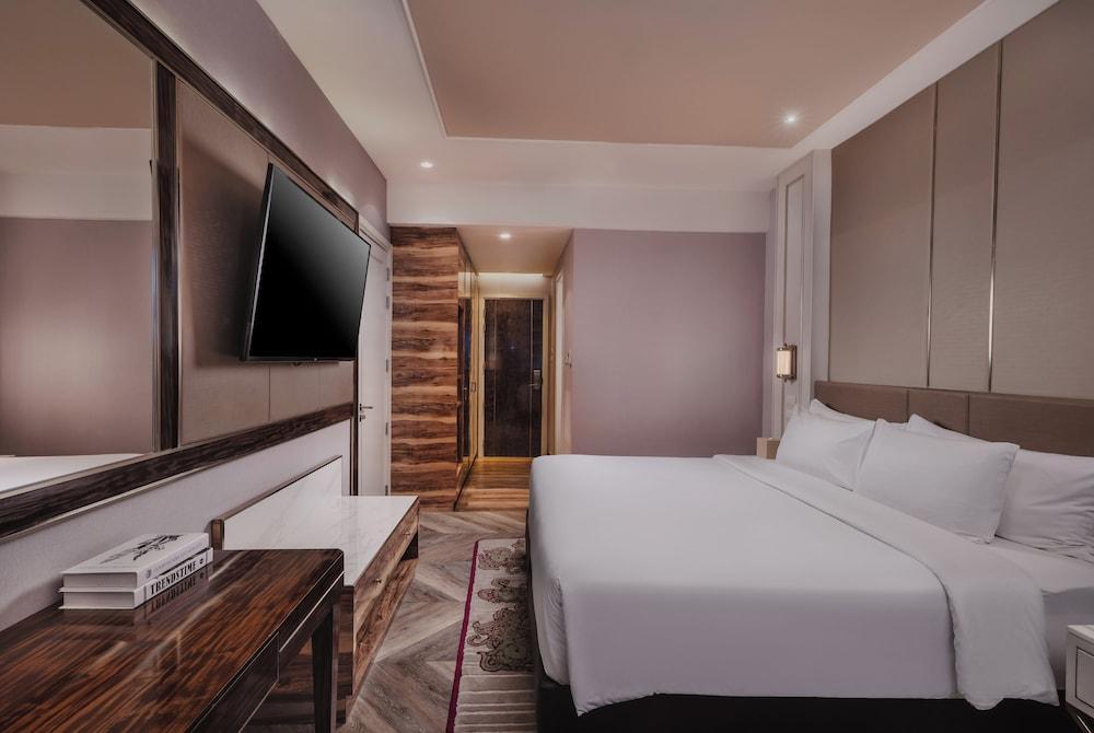 Aira Bangkok Sukhumvit 11 by Kingston Hotels Room Type - Superior King Room Aira Bangkok Sukhumvit 11 by Kingston Hotels Room Type - Superior King Room