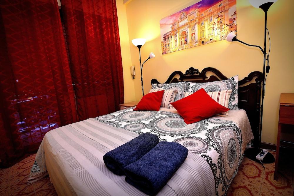 Tiberius Suite Roma Room Type - Executive Double Room, Balcony (1)