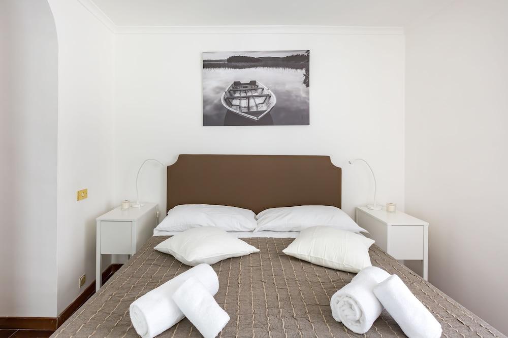 A World Apart - Trevi Apartments Room Type - A World Apart - 143 Sistina A World Apart - Trevi Apartments Room Type - A World Apart - 143 Sistina