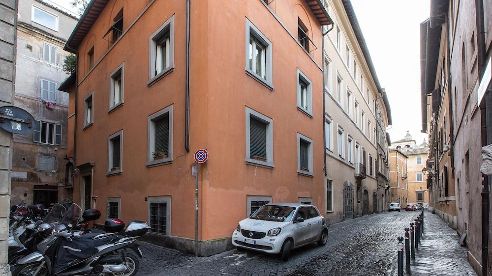 Rental in Rome San Trifone